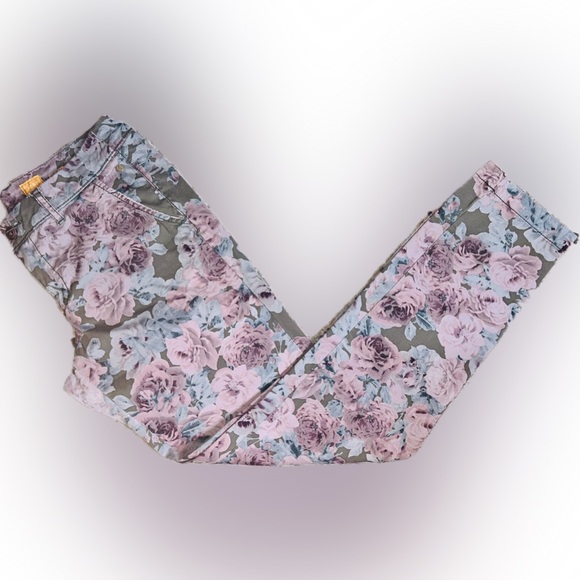 EUC Pilcro SZ 27 olive green/lilac floral skinny 5-pocket jeans, waist 31”-33” - Picture 8 of 8